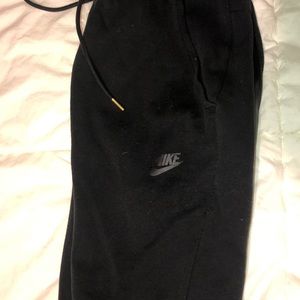 Nike tech fleece joggers